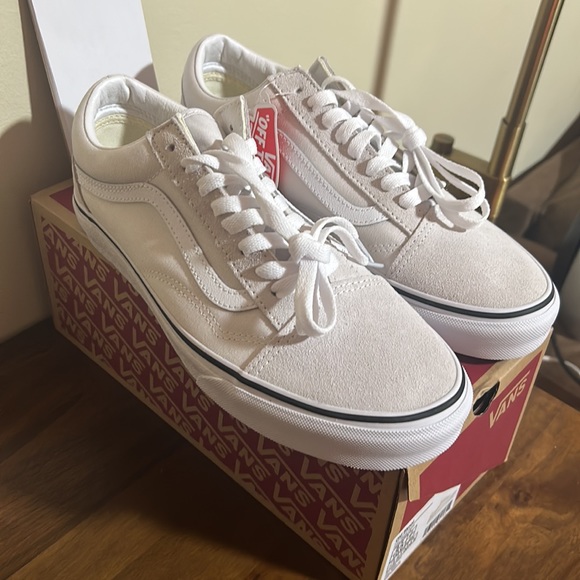 Old SKOOL VANS- Theory Cloud - Brand new Never Worn - Picture 5 of 8